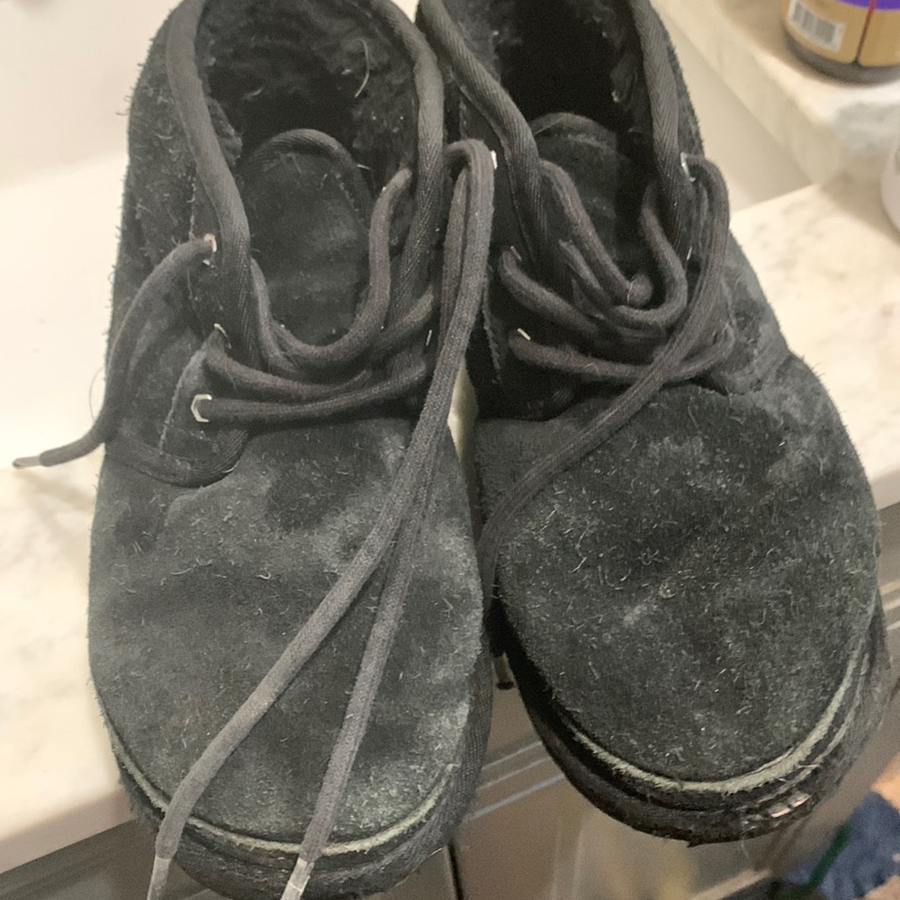Black uggs